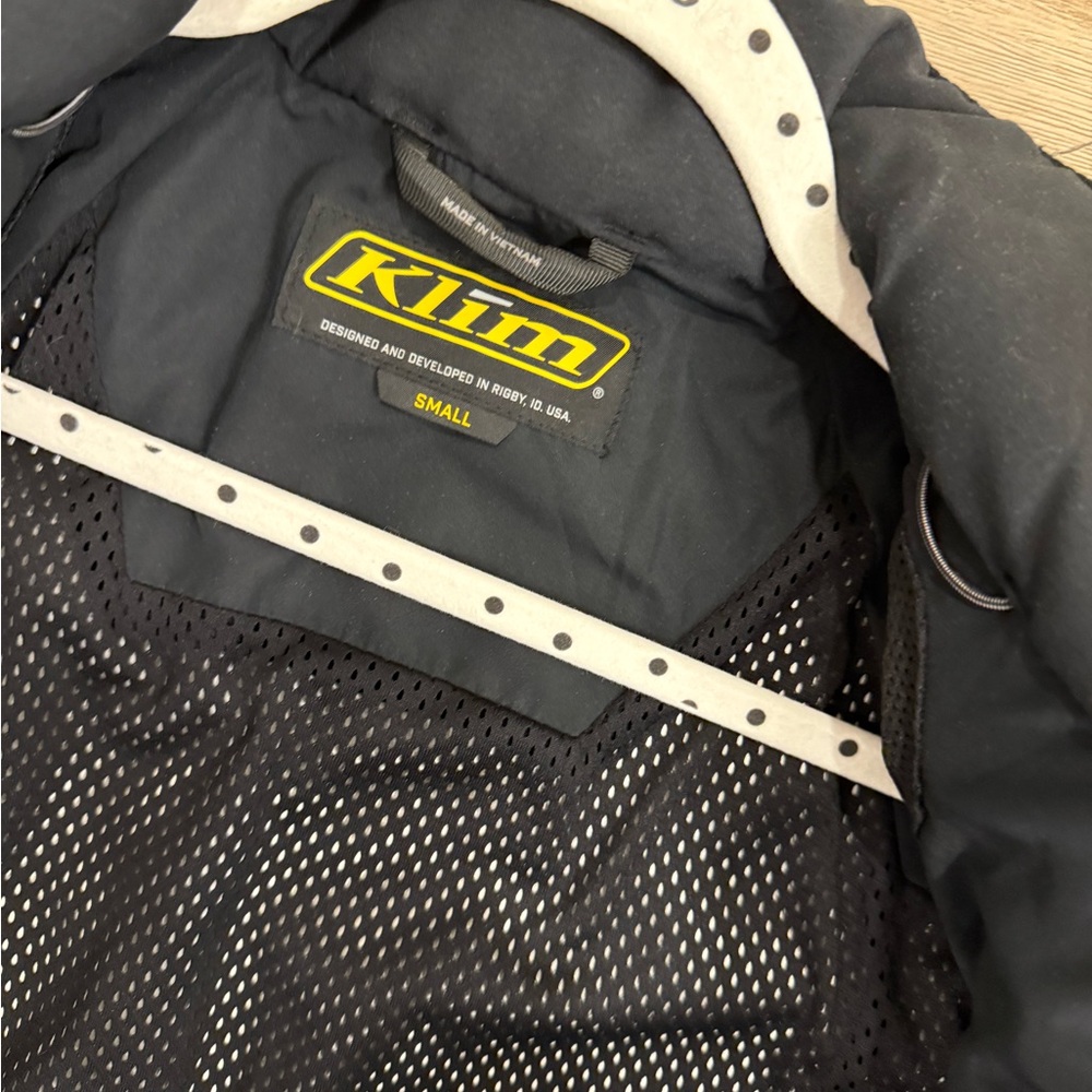 Black Klim shell - Picture 4 of 9